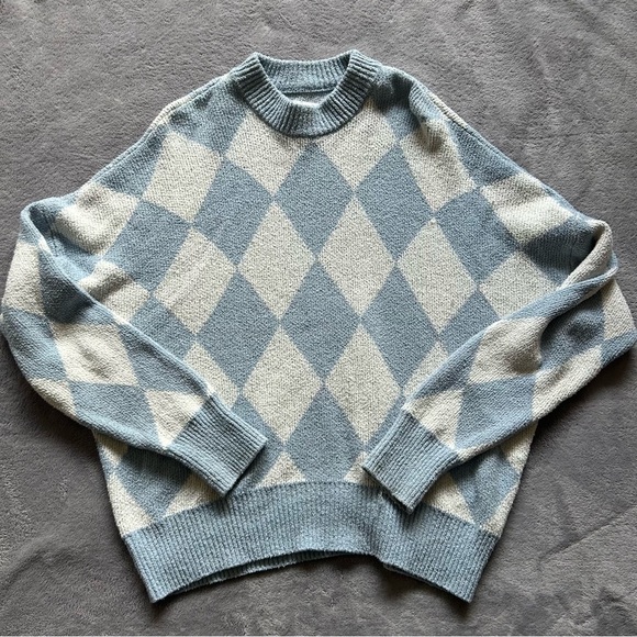 SOLD—Abercrombie & Fitch Diamond Pattern Sweater in Blue and Cream - Picture 1 of 5